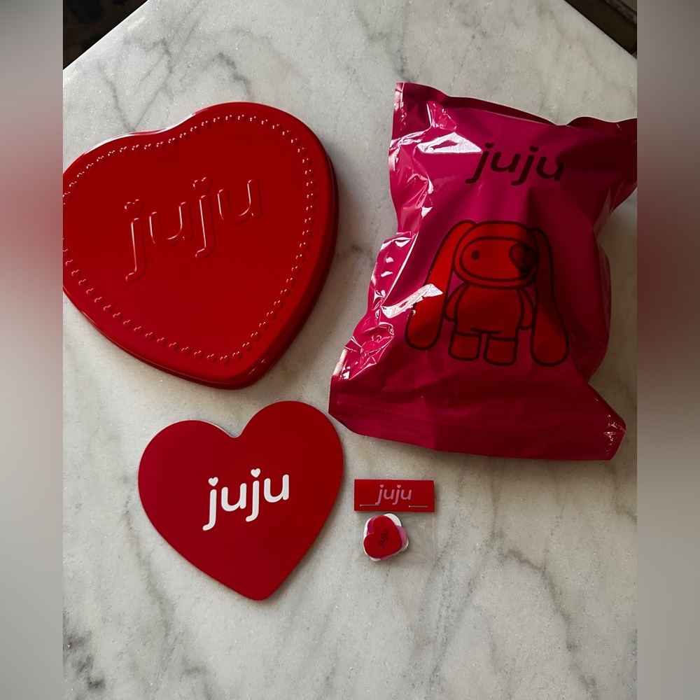 CJ Hendry JuJu-Mystery Box-Red Heart Collection